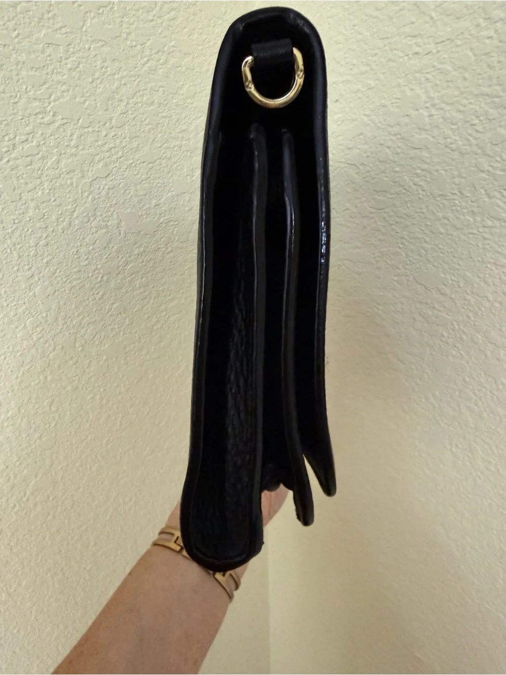 Tory Burch All-T Flap Crossbody – Black Pebbled Leather